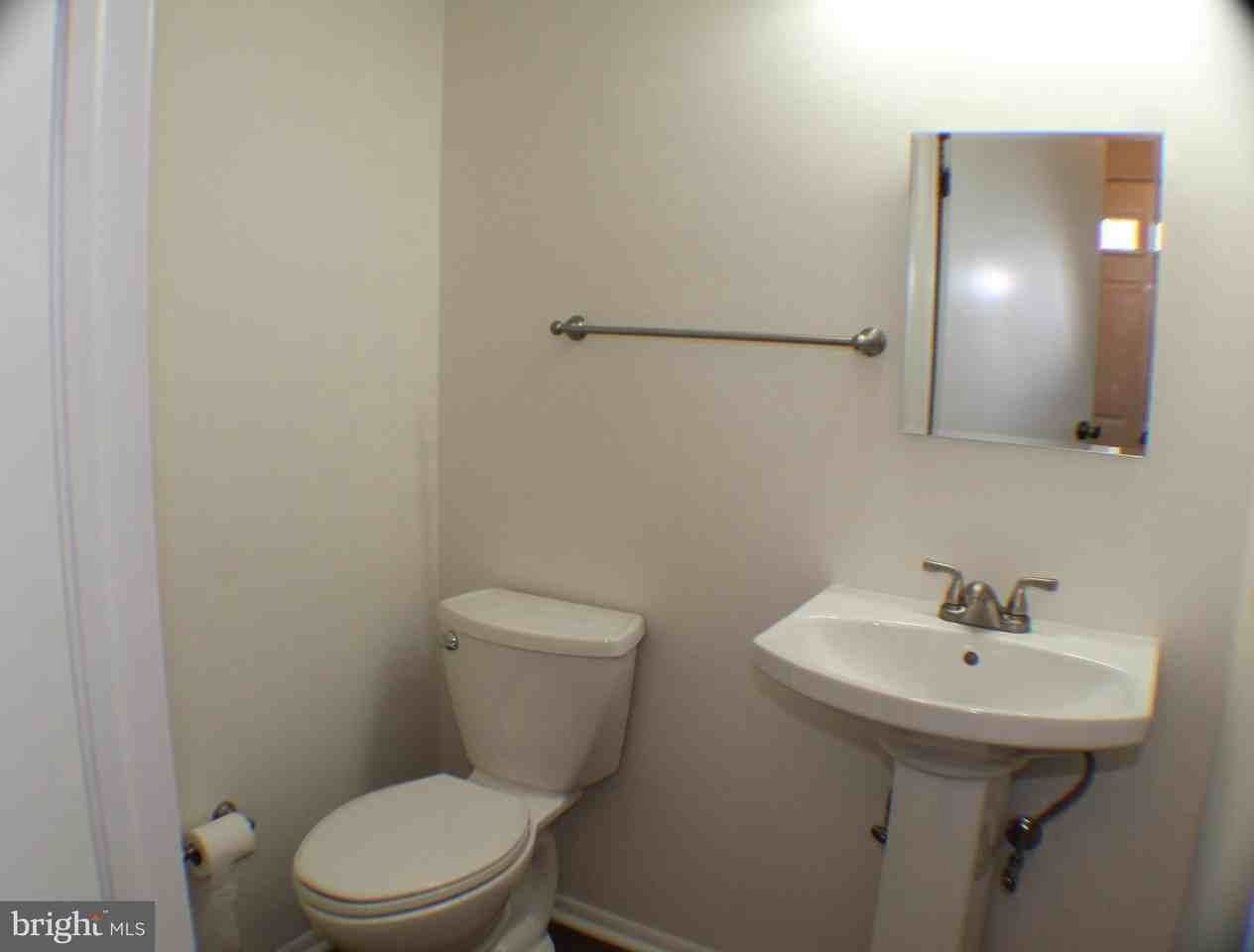 7915 Tyson Oaks Cir - Photo 6 of 22