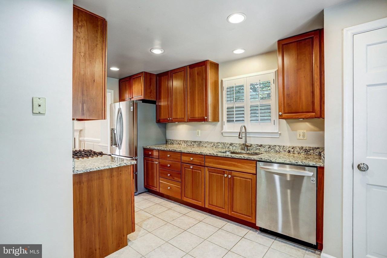 14508 Four Chimney Dr - Photo 6 of 49