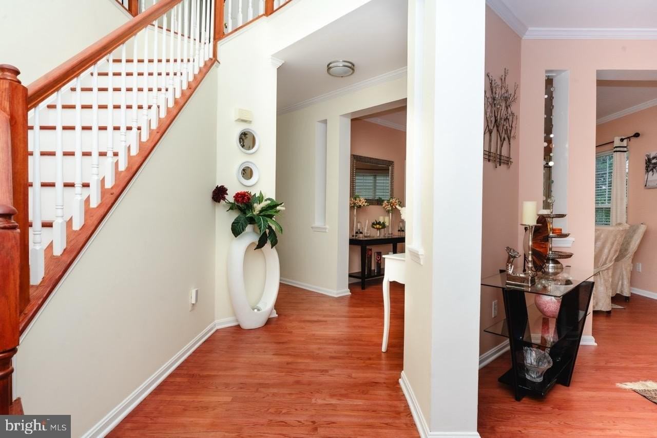 18278 Maple Spring Ct - Photo 5 of 35