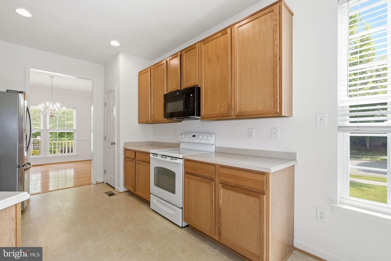 20 Houser Dr - Photo 6 of 50