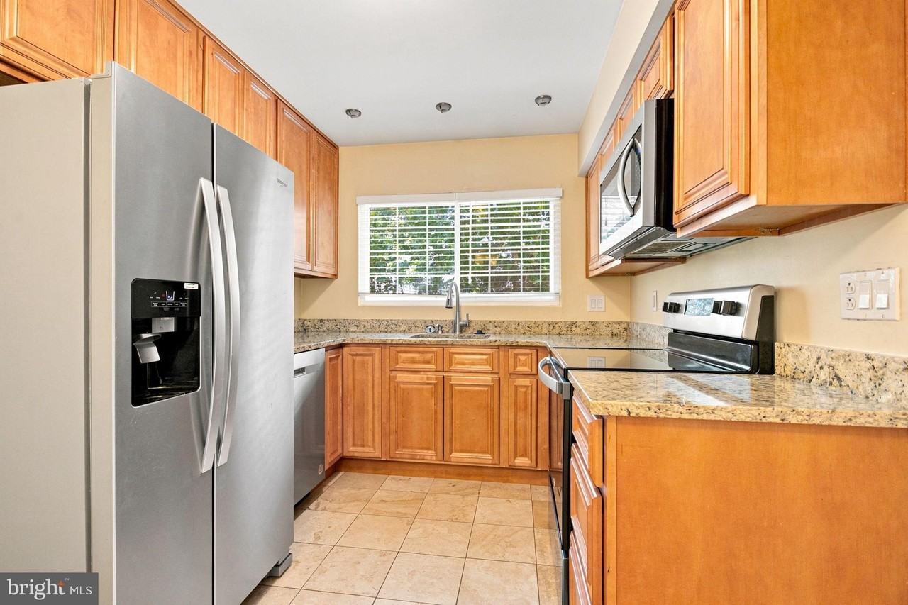 9310 Niki Pl #201 - Photo 7 of 15