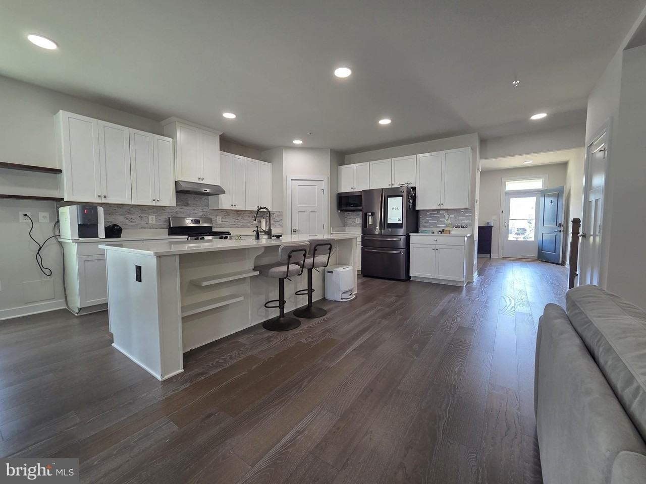 7550 Mint Springs Ct - Photo 6 of 50
