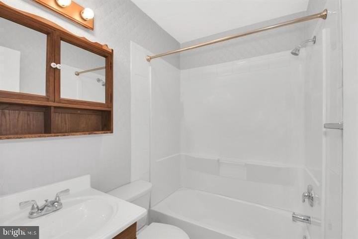 23 Oak Dr - Photo 4 of 12