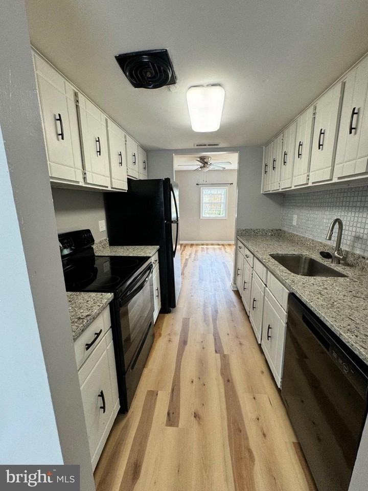 23 Oak Dr - Photo 6 of 12
