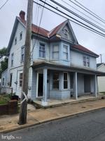 featured image of 406 E Moler Ave #1