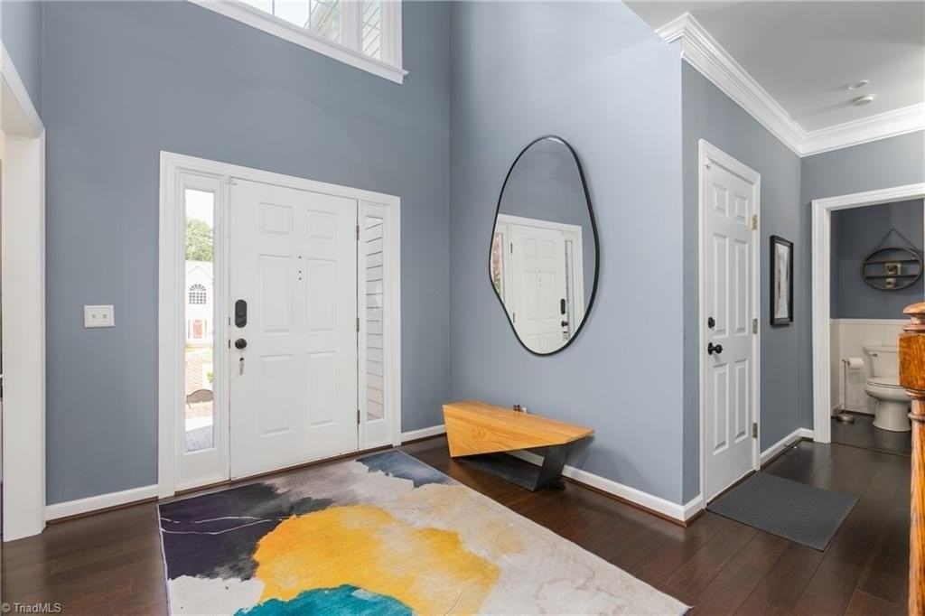 305 Lucas Park Dr - Photo 6 of 47