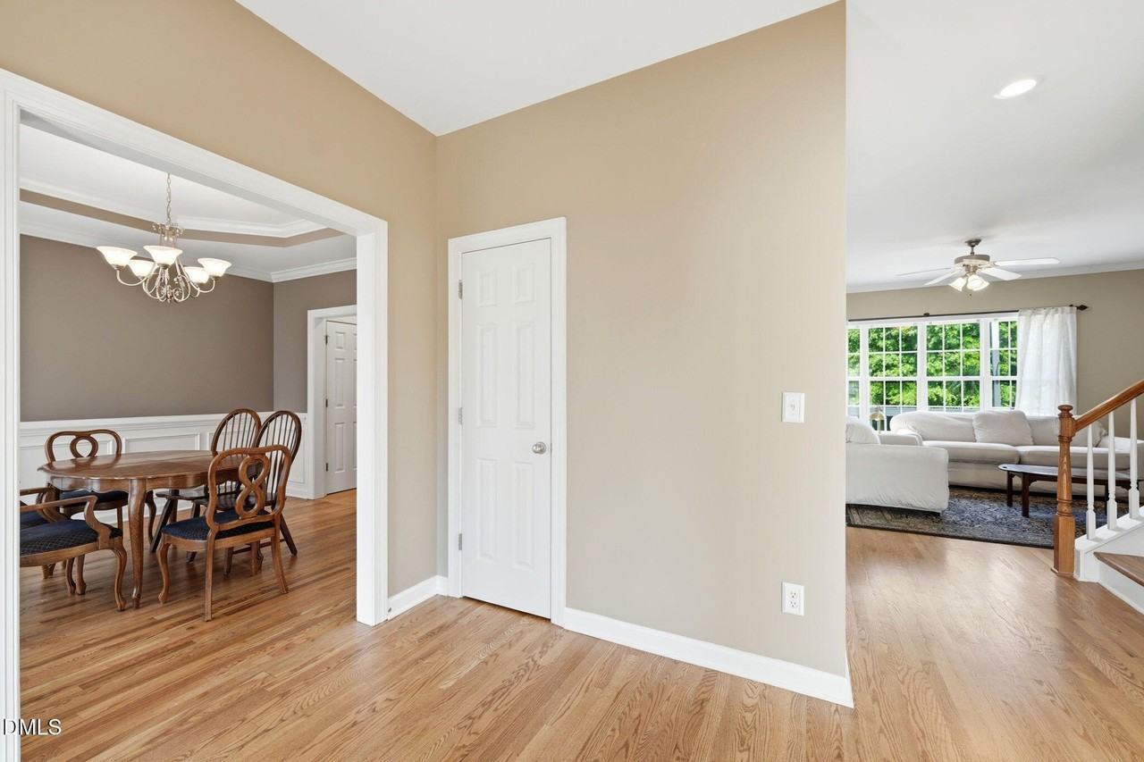 5816 Acorn Knoll Pl - Photo 3 of 48