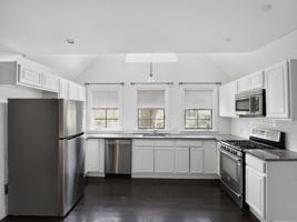 featured image of 682 Prospect St