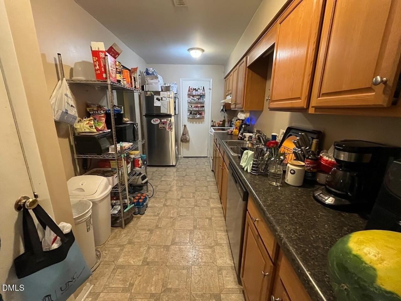 1022 Sandlin Pl #J - Photo 6 of 19