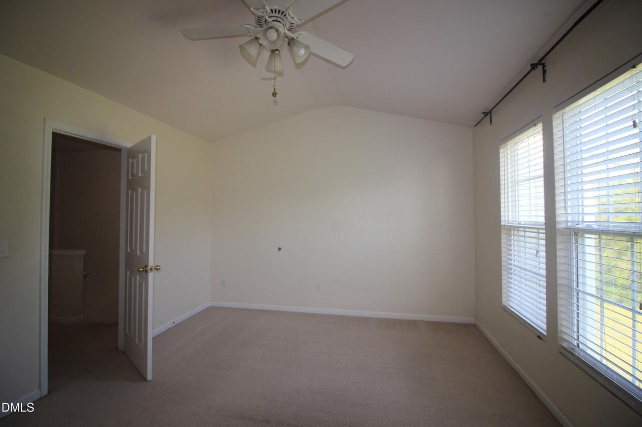 104 Hickory Meadow Cir - Photo 7 of 16