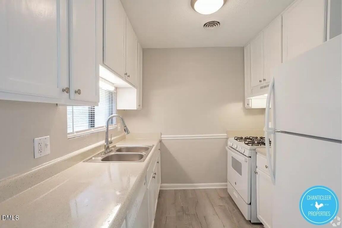 24 Rectory St #82 - Photo 5 of 25