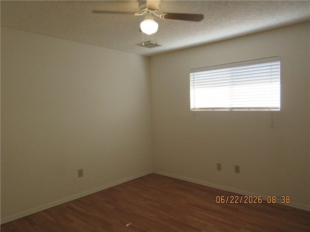 3096 E Butler Ave - Photo 6 of 9