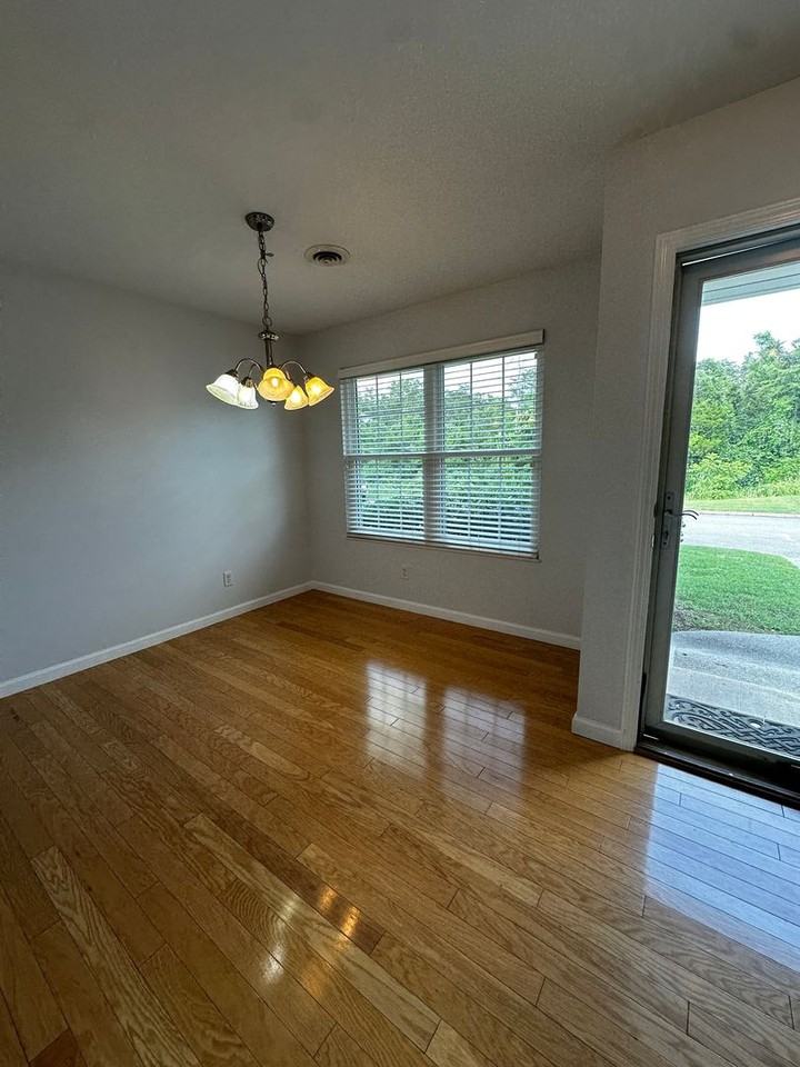 1643 Wood Song Ln - Photo 7 of 39