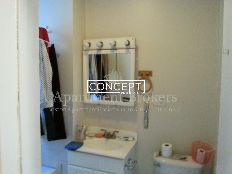 171 Hemenway St #17 - Photo 4 of 10