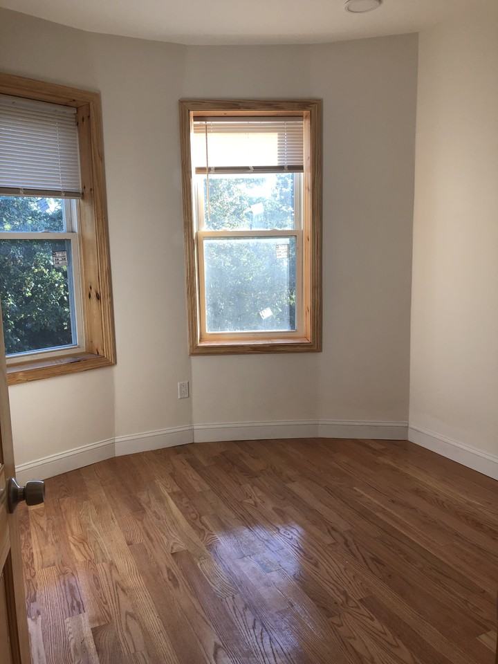 23 Winthrop St #2 - Photo 4 of 13