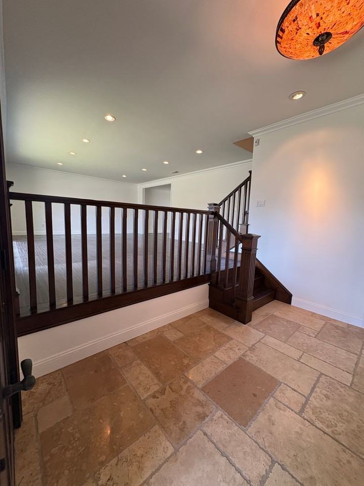 1901 Catalina Ave - Photo 5 of 50