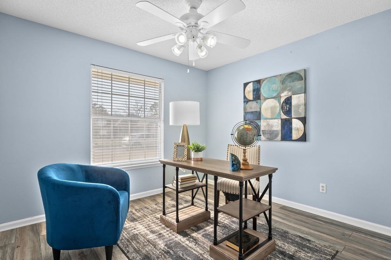 13241 Mendenhall Pl - Photo 5 of 32