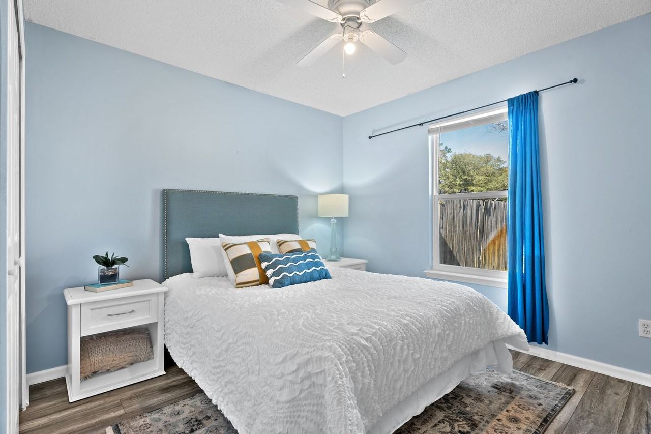 13241 Mendenhall Pl - Photo 7 of 32