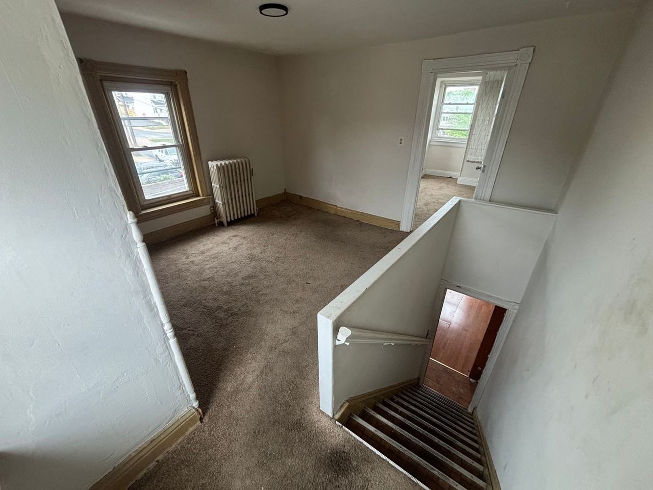 528 W Wyoming St - Photo 6 of 12