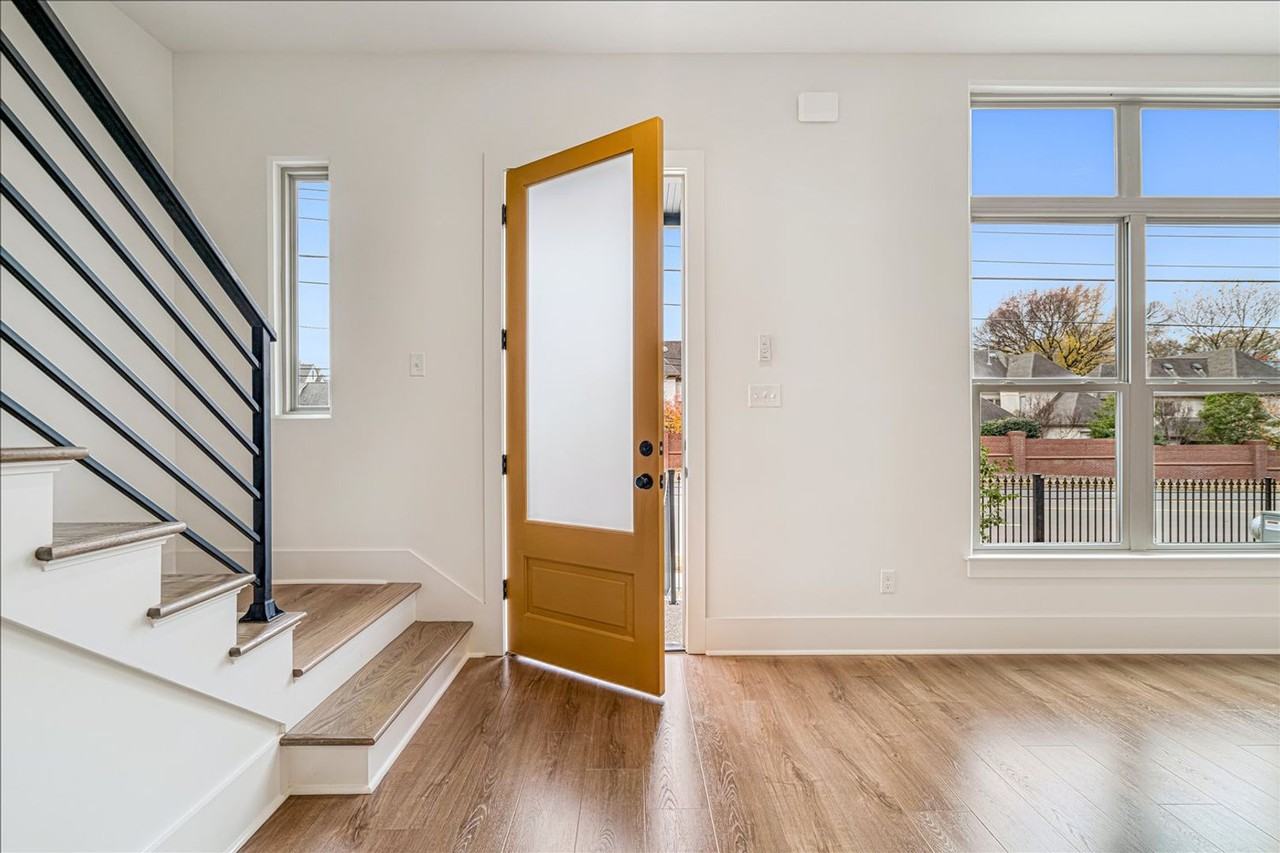 5472 Park Ave - Photo 2 of 26