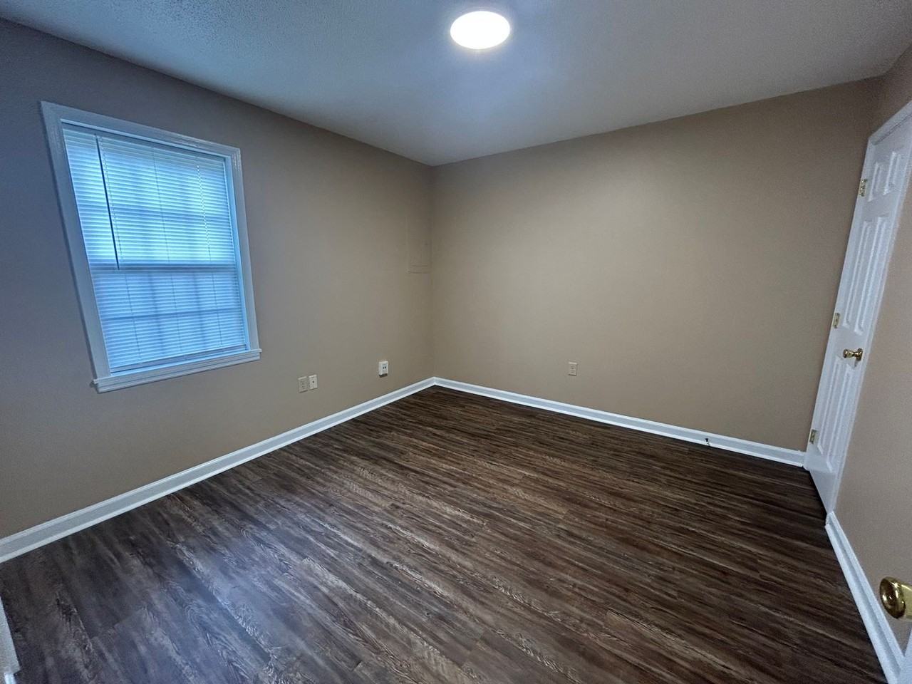 250 N Washington Ave #21 - Photo 7 of 7