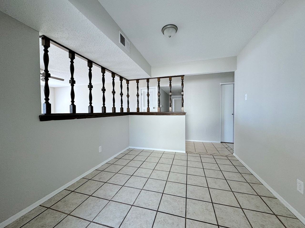 10200 Galahad Way - Photo 4 of 18