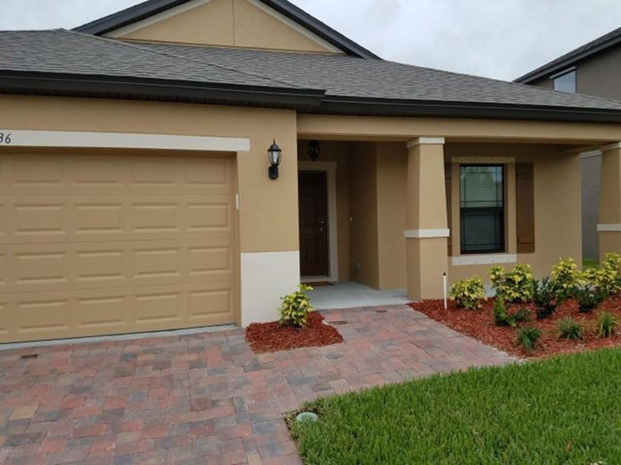 1536 Fuji Dr - Photo 2 of 11