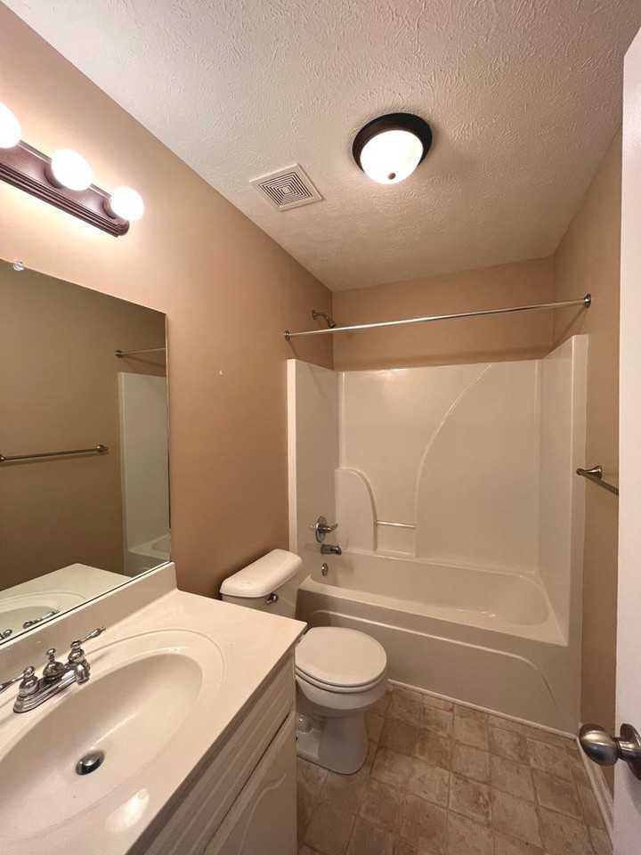 1547 Tylertown Rd - Photo 7 of 15