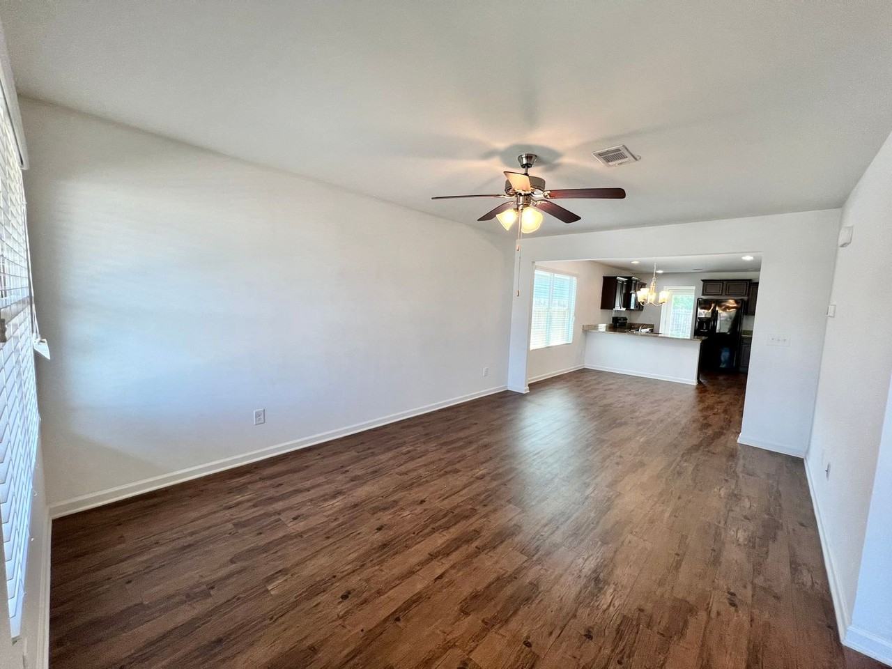 16406 Waterbury Ln - Photo 2 of 16