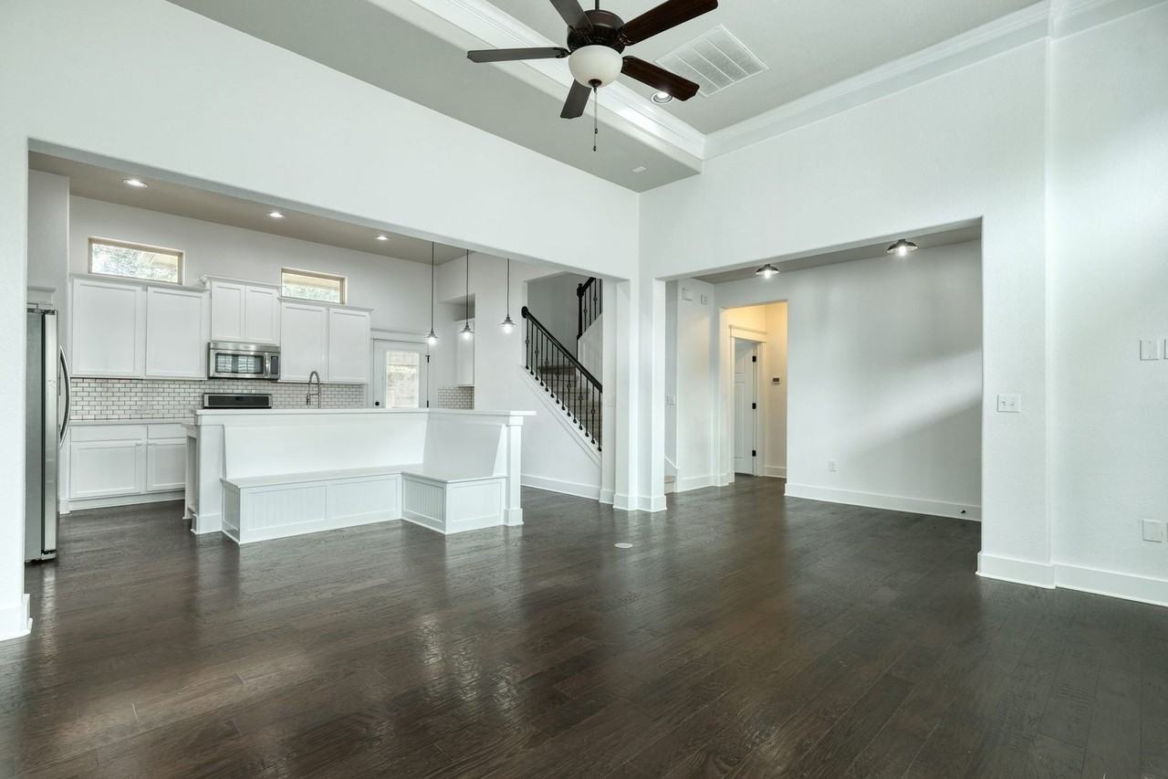 11233 Avery Station Loop - Photo 2 of 12