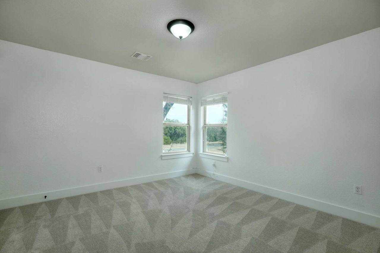 11233 Avery Station Loop - Photo 3 of 12