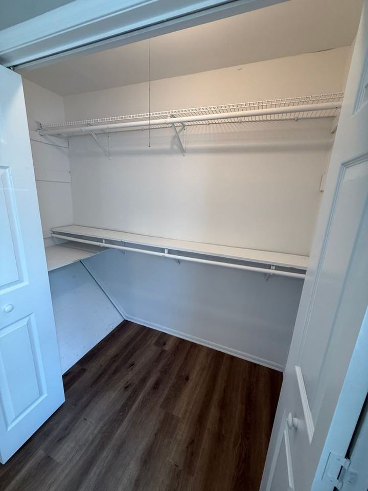 8320 Knights Bridge Rd - Photo 7 of 21