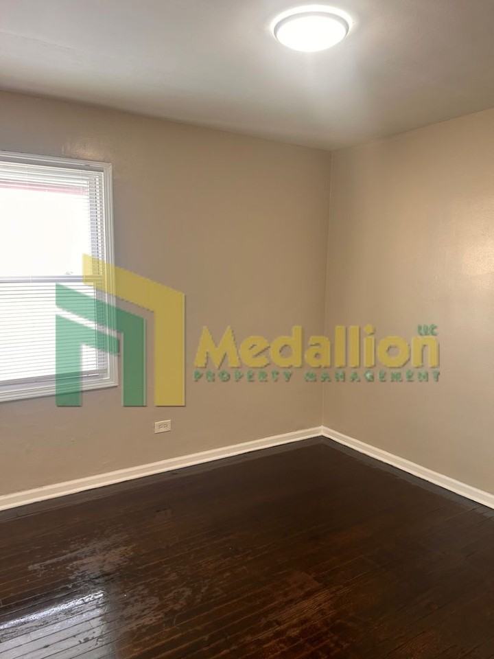 12216 S Morgan St - Photo 6 of 22