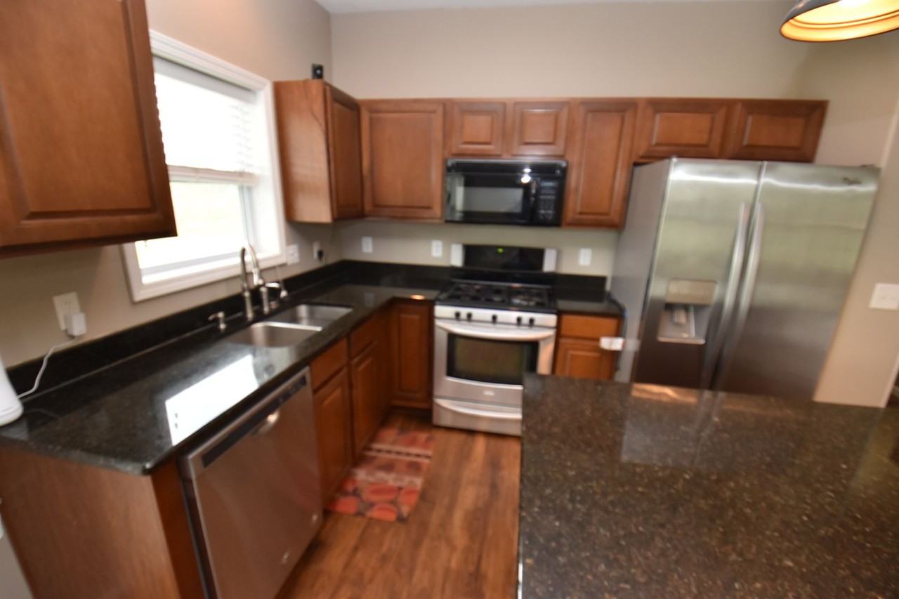 10600 Brummitt Rd - Photo 7 of 34