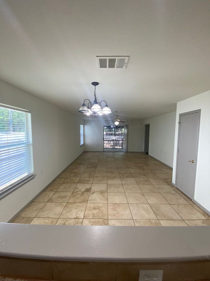 1141 Emmitt Run - Photo 4 of 20