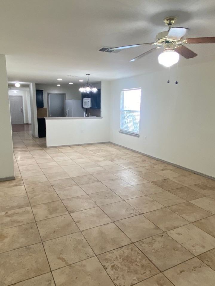 1141 Emmitt Run - Photo 5 of 20
