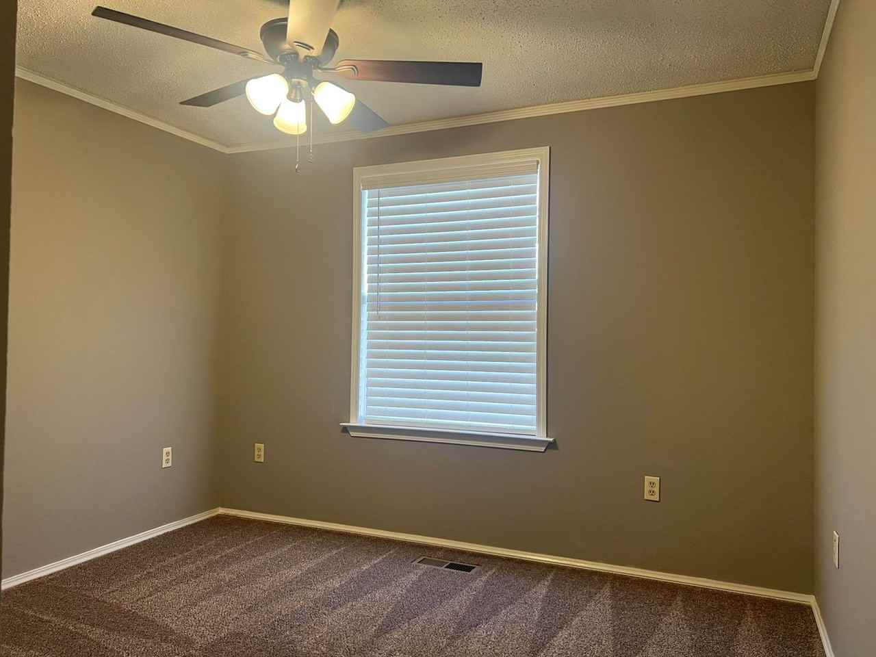 104 Belmont Dr - Photo 7 of 22