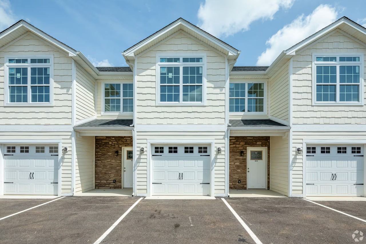 Summerland Townhomes - Photo 2 of 30