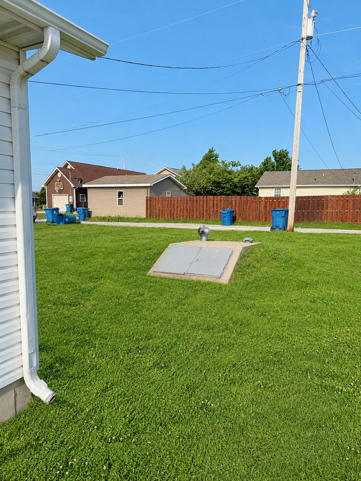 2324 Kentucky Ave - Photo 3 of 13