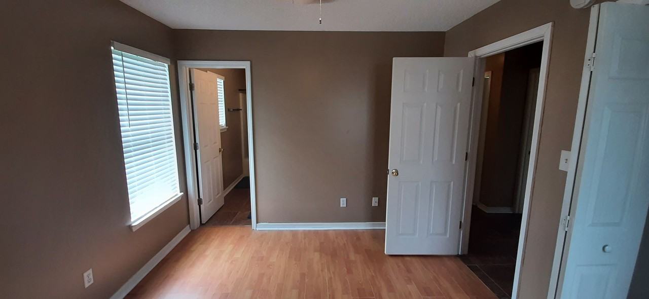 304 Ray St - Photo 3 of 23