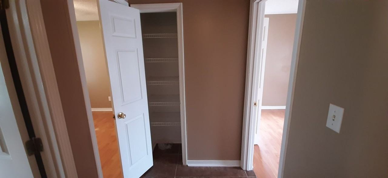 304 Ray St - Photo 5 of 23