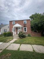 featured image of 975 Edison St