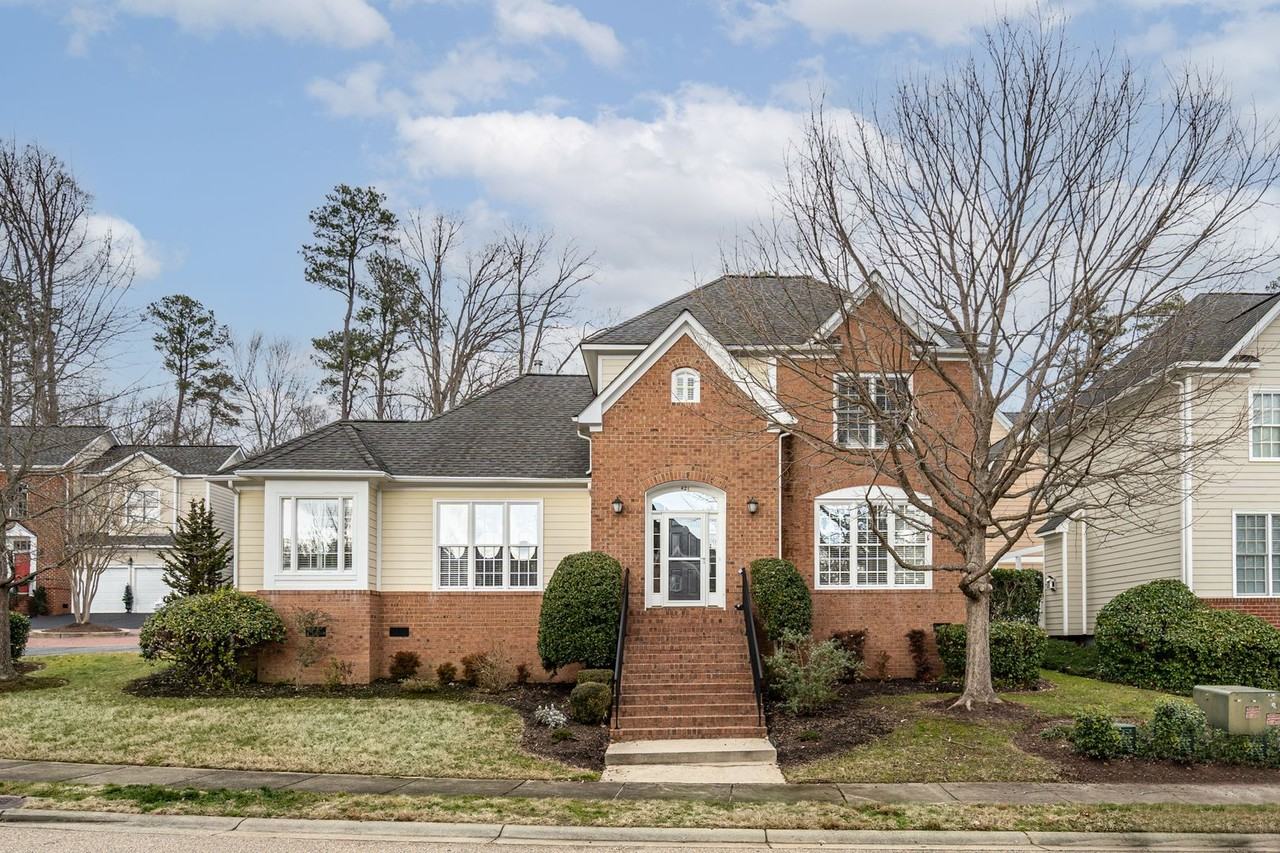421 Suri Dr