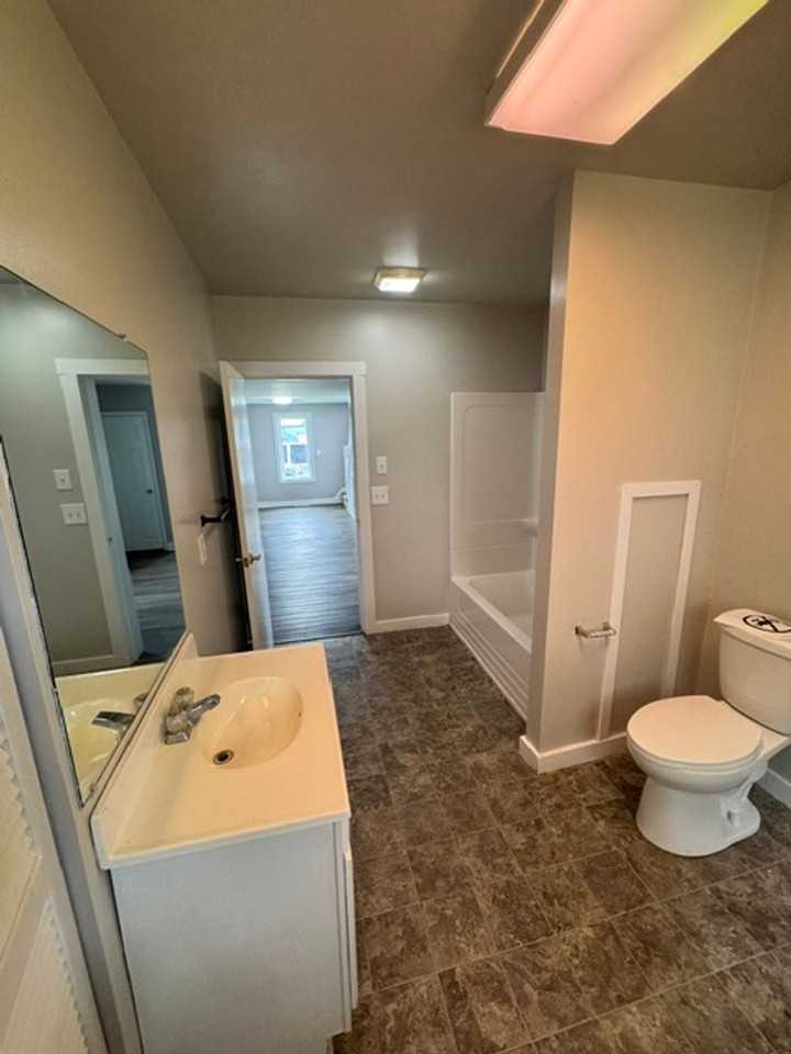 506 Constance Ave - Photo 5 of 8