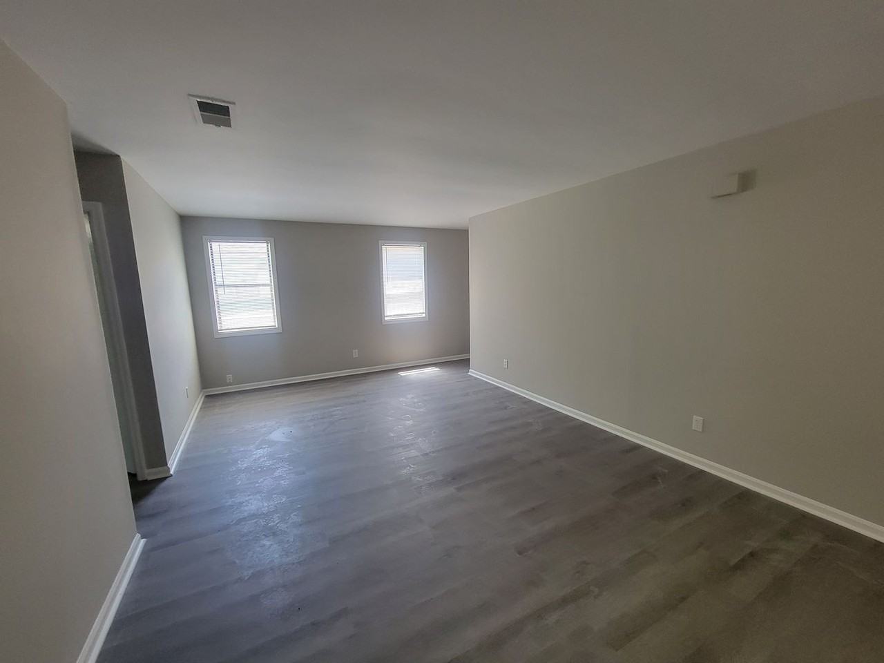1546 Hamilton Dr #202 - Photo 6 of 21
