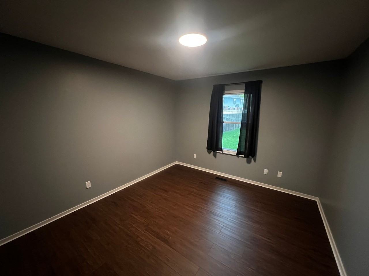 8978 Gardengate Dr - Photo 6 of 17