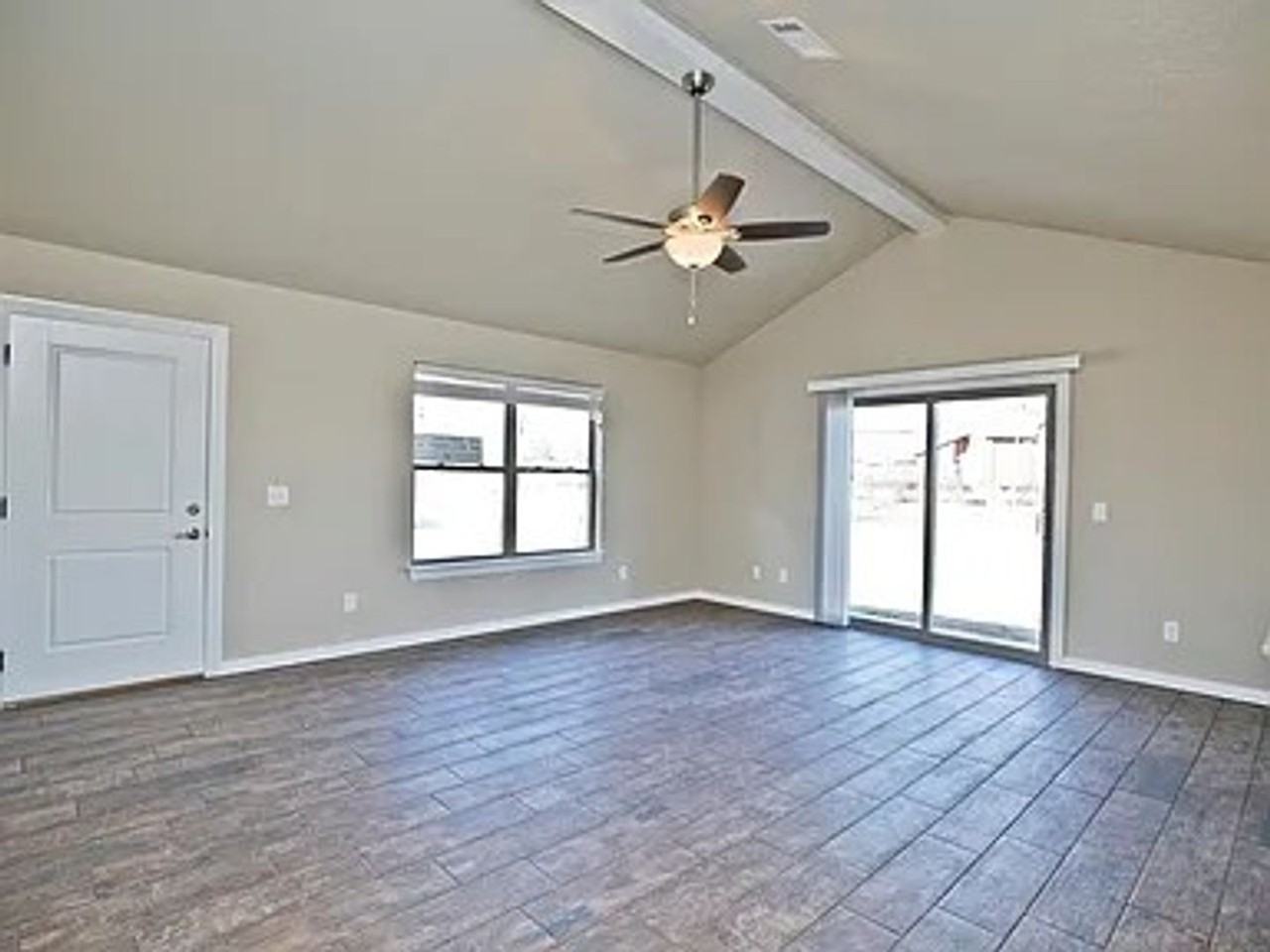 903 Seba Rd - Photo 2 of 12