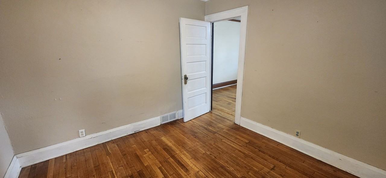 1711 Washington Ave - Photo 6 of 12
