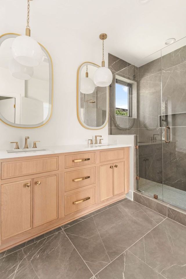 1609 5th Ave N #B - Photo 5 of 8