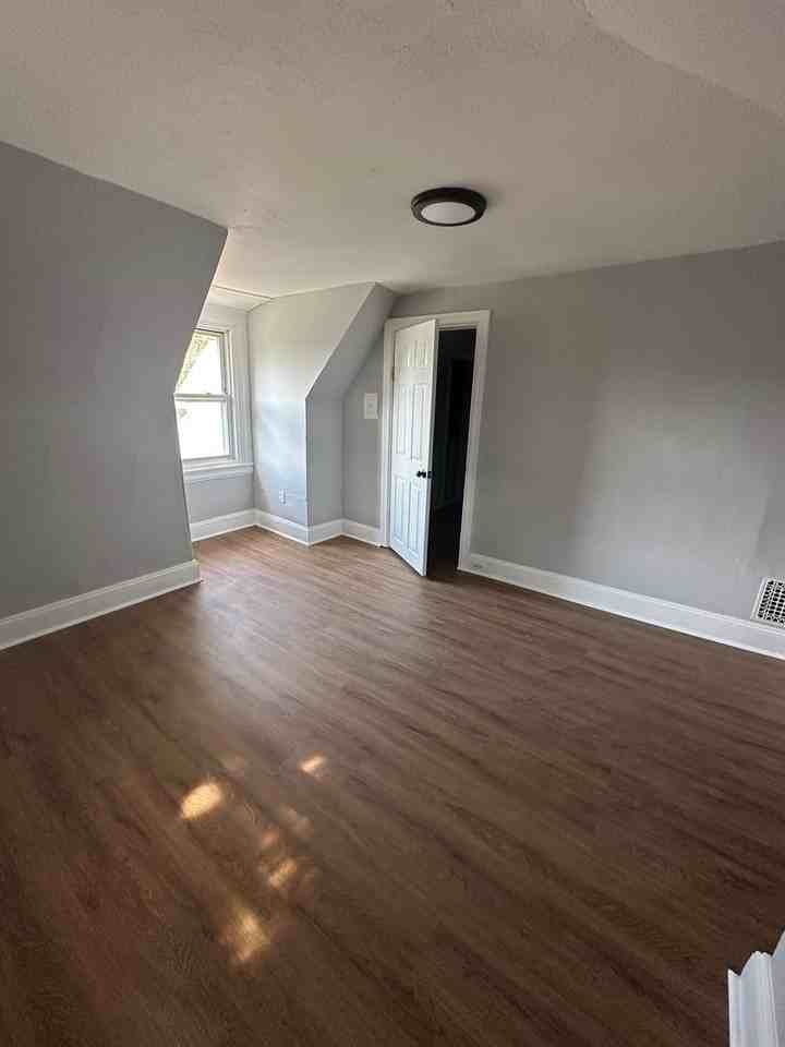 24 Owen Ave #3 - Photo 3 of 9